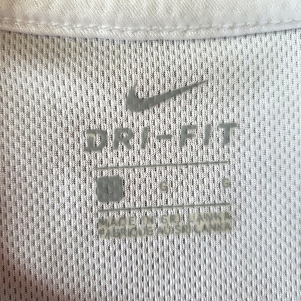 Boys Nike White Dri-Fit Tshirt, Large - Picture 5 of 6